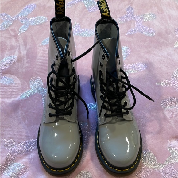 Stylish Gray Lace-Up Boots Dr.Martens - Picture 2 of 3